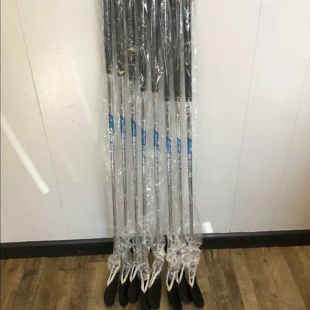 TaylorMade M6 4-S GOLF Iron Set *Right Handed